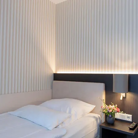 Ξενοδοχείο Alte Post 3*